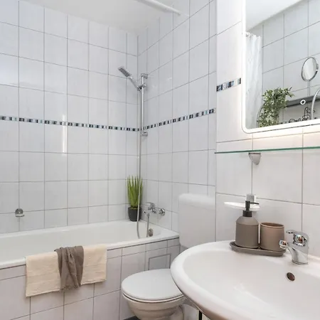 Kurzzeitglueck 24H Self Check-In Mg01 Appartement Mönchengladbach Buitenkant foto